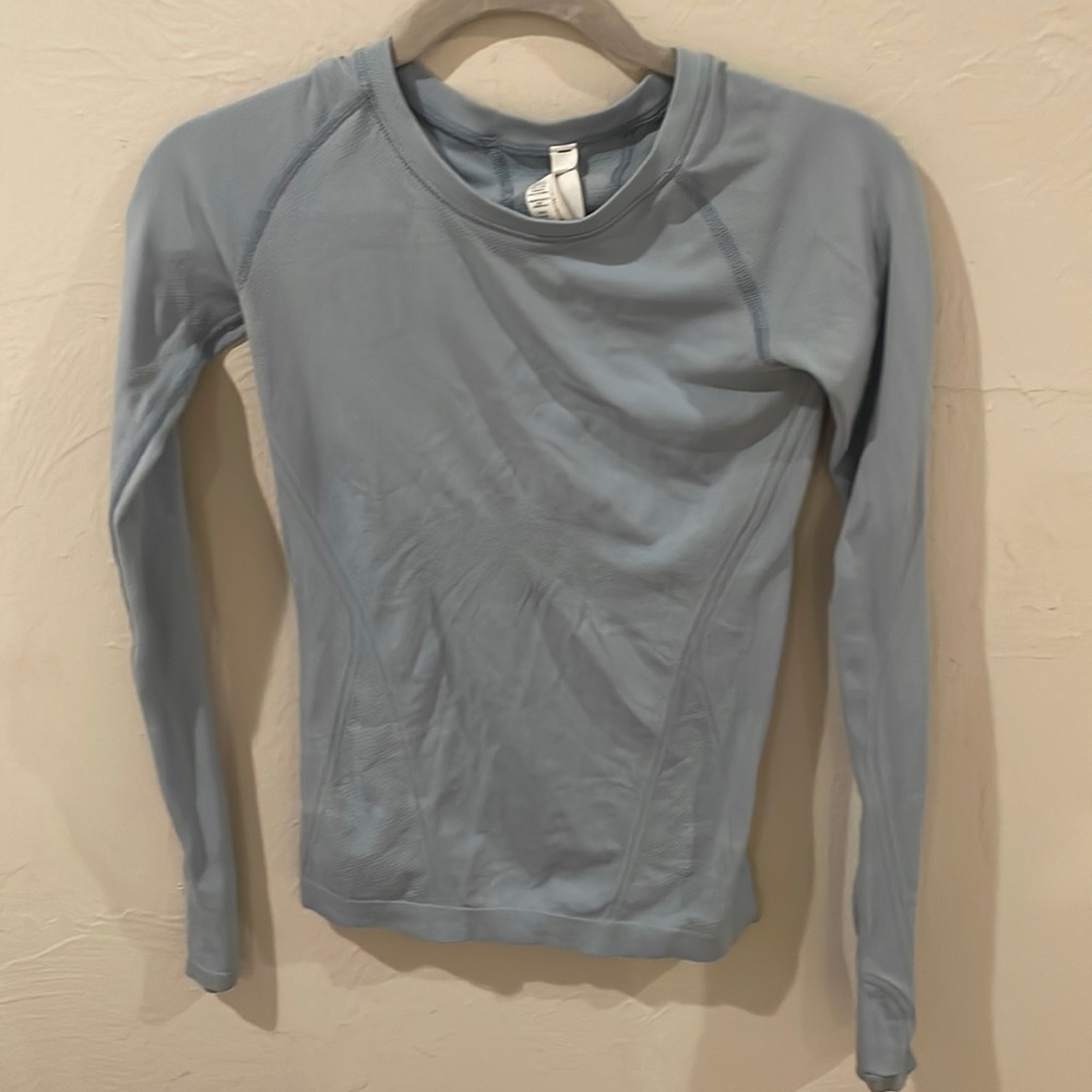 Athleta long sleeve top